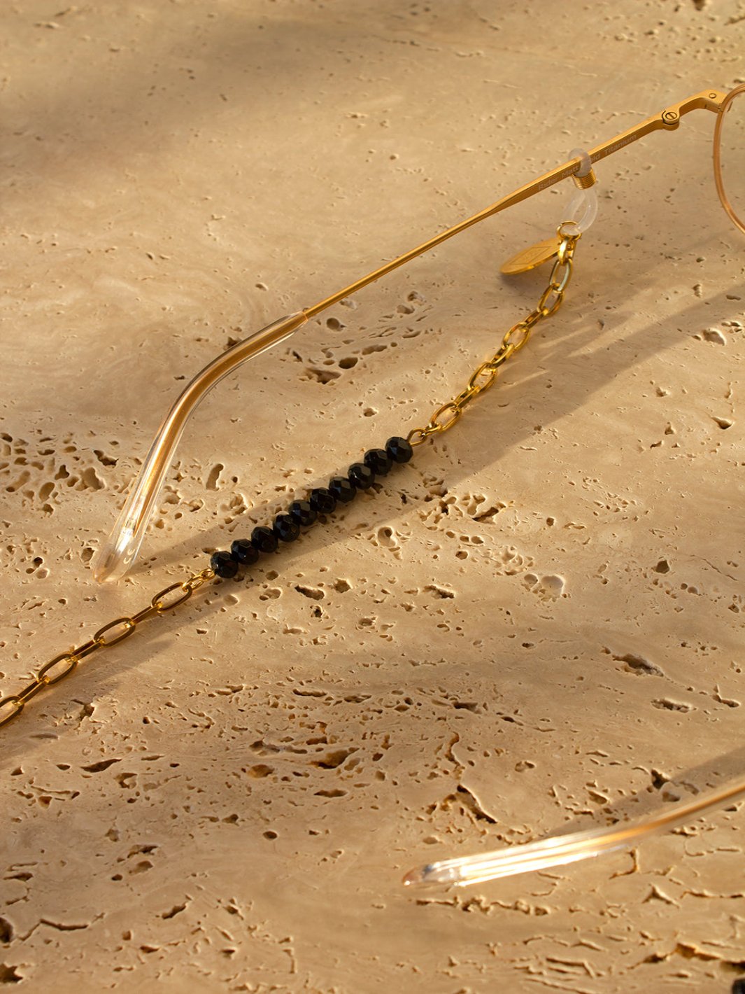 Coco Bonito Sunnycords | Onyx gold plated sunglass chain